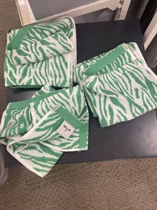 3 NEW DVF for Target Sea Twig Green Hand Towel - Picture 1 of 6