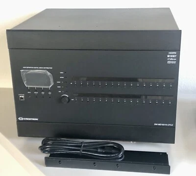 Conmutador DM Crestron DM-MD16x16-CPU3. Foto 1 de 4
