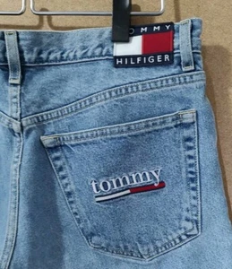 Tommy Hilfiger Woman's Jeans Light wash Denim Size 13/30 H/Waisted Logo - Picture 1 of 15