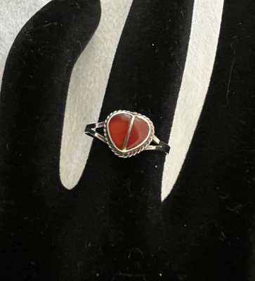 Маленький сердце в форме сердолика драгоценный камень и 925 пробы кольцо! Размер 6,5 - Изображение 1 из 4