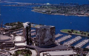 San Diego,CA Marriott Hotel & Marina California Postcard - Picture 1 of 2