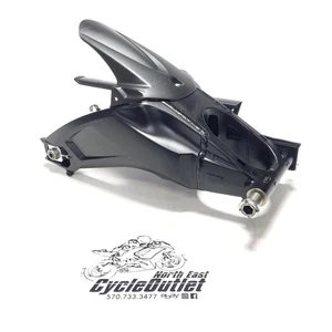 2022 11-25 SUZUKI GSXR600 GSXR750 OEM REAR SWINGARM BACK SUSPENSION SWING ARM - Picture 1 of 16