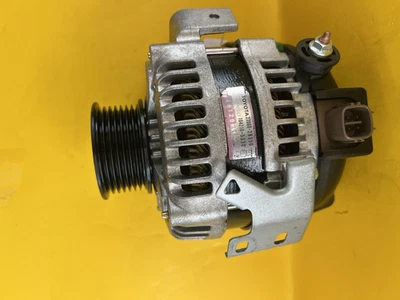 Alternador Scion tC L4 2,4 L 2007-208-2008-2009-2010 Scion tC L4 2,4 L Reman OEM Foto 1 de 4