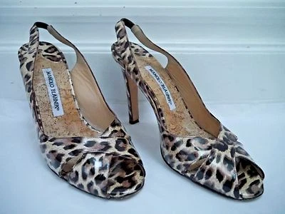 MANOLO BLAHNIK Leopardo Estampado Charol Puntera Abierta Tacones Italianos Talla 38.5 Foto 1 de 4