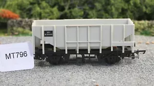 Hornby OO 1:76 R.214 B.R. Grey Hopper Wagon Good FNQHobbys MT796 - Picture 1 of 7