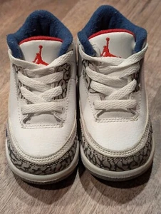 Nike Air Jordan 3 Retro Toddler Size 5C White Athletic Shoes Sneakers 832033-106 - Picture 1 of 11