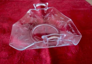 VINTAGE ETCHED PRESSED CLEAR GLASS CANDY DISH WITH DOUBLE HANDLES, LEAF MOTIF - Picture 1 of 7