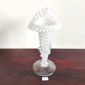 Antique Clear White Swirl Glass Flower Vase Pontil Mark Rare Collectible GV170 - Picture 1 of 8