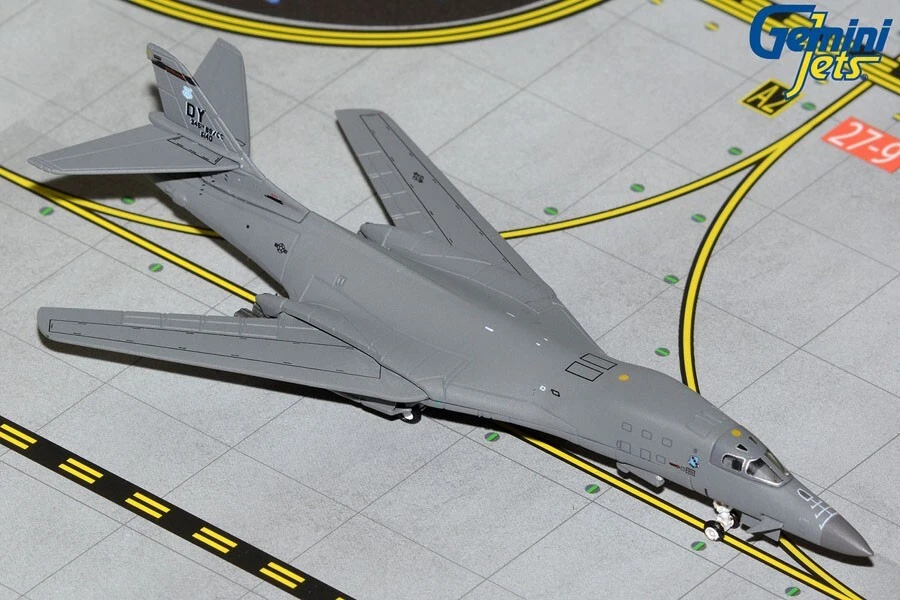 GEMINI JETS 美国 F ROCKWELL B-1B LANCER DYESS AFB 1: 400 GMUSA125 现货 — 第 1/1 张图片