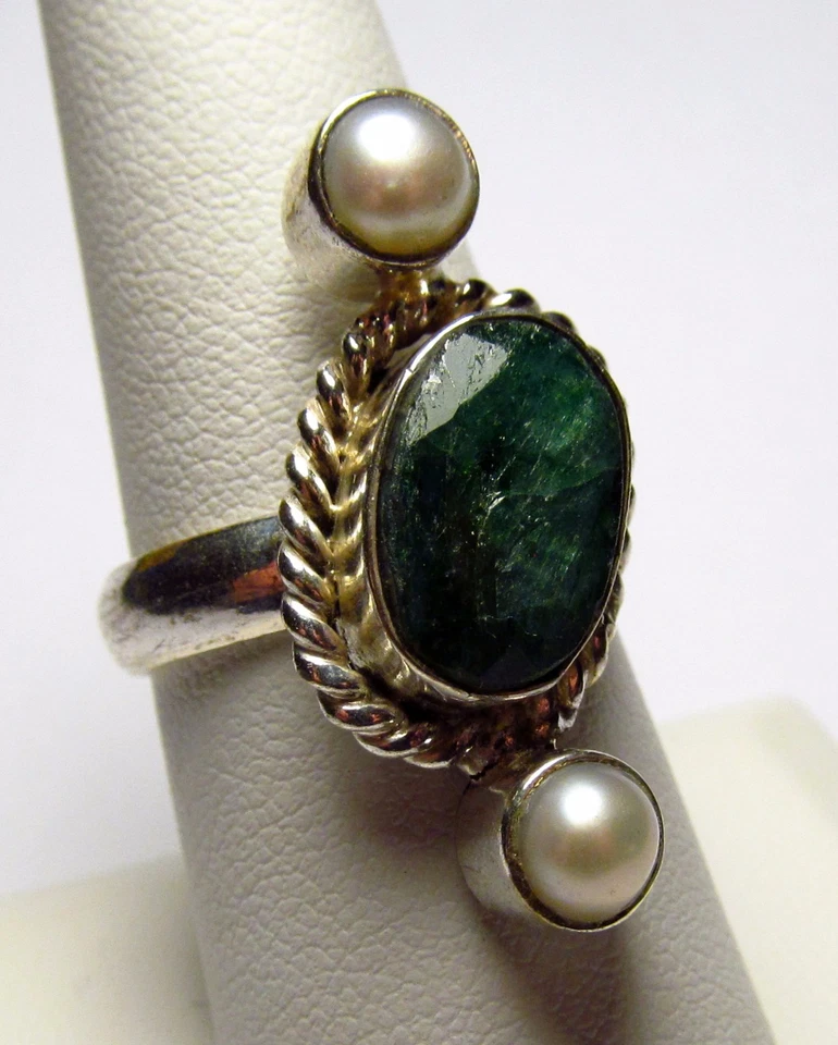 Beautiful Genuine Green Topaz & Pearl Silver Ring Size 8.5     TOPR23 - Image 1 of 1