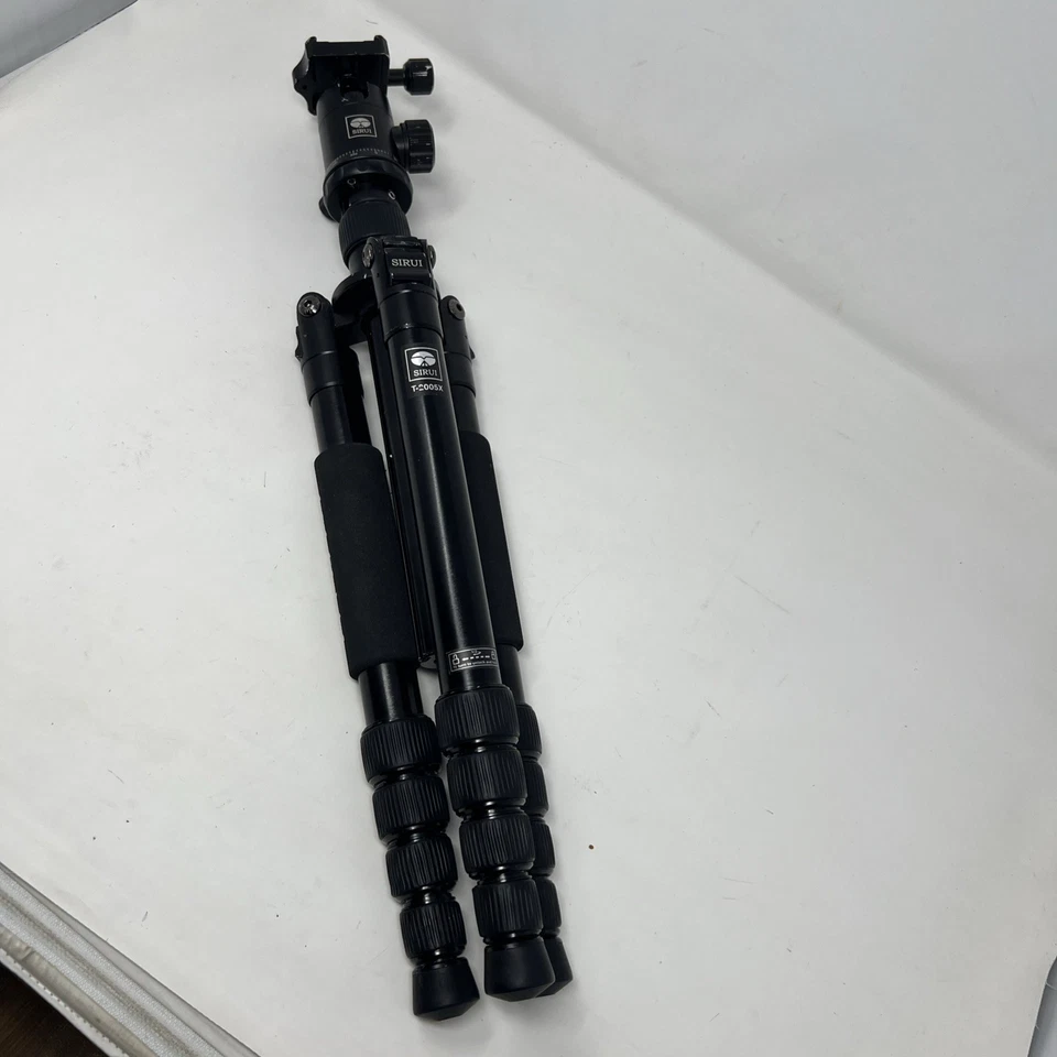 Sirui Tripod T-2005X With E-20 Ball Head. Good Used Condition. Tested And Works. - Image 1 of 4