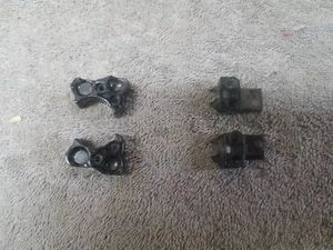 B Maisto Tech Rock Crawler  Set of Shock Retainers   - Picture 1 of 3