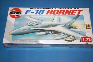 AIRFIX 04032 - Mc Donnell Douglas F-18 Hornet scala 1/72 - Foto 1 di 1
