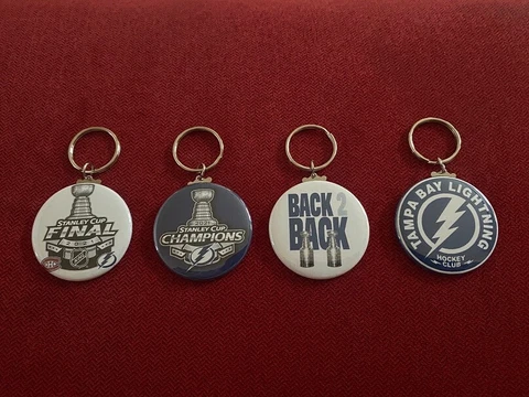 Tampa Bay Lightning Stanley Cup Champs memorabilia -  4 x 1.75" short keychains Cover