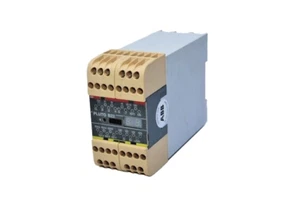 ABB 2TLA020070R4800 SAFETY CONTROLLER PLUTO B22 - Picture 1 of 5