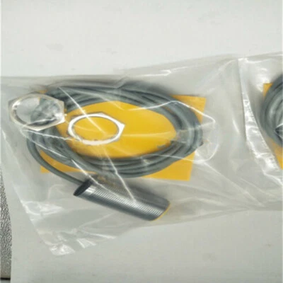 BC10-M30K-AZ3X Capacitive Proximity Switch Sensor For Turck - Image 1 of 4