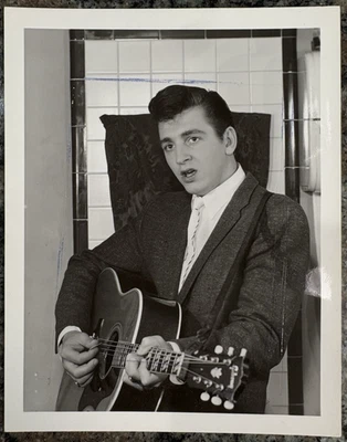 Vintage Handsome Bob Luman Singer with Guitar Men's Room with Sleeve 1959 - Image 1 of 4