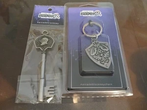 Arcade Block Key And Shield Keychain Lot - Picture 1 of 1