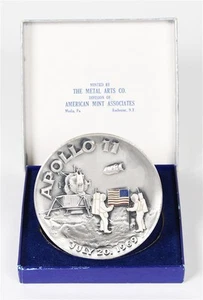 Vintage MACO July 20, 1969 Apollo 11 6 oz .999 Fine Silver Commemorative Medal - Picture 1 of 3