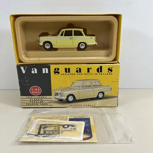 LLEDO VANGUARDS VA5002 TRIUMPH HERALD SALOON IN YELLOW BOXED - Picture 1 of 10