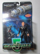 1997 BABYLON 5 COLLECTOR SERIES FIGURES - SUSAN IVANOVA W/ STARFURY