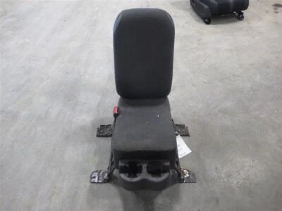 Черное переднее центральное сиденье для пикапа Chevrolet Silverado 2500 2004 AE7 88942310 - Изображение 1 из 4