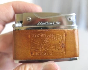 Vintage Brother-Lite Sydney Australien geprägt braunes Lederfeuerzeug Japan - Bild 1 von 7