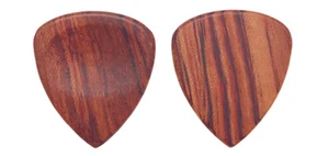 2 Pack - Wooden Guitar Picks - Bubinga, 2.5mm - Bild 1 von 1