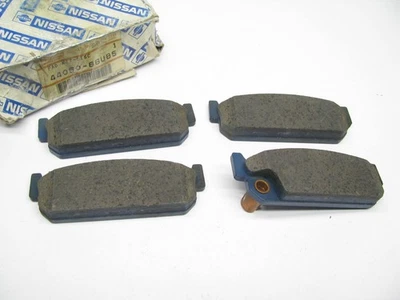 NUEVO GENUINO 44060-66U85 Pastillas de freno de disco traseras OEM para 90-95 Infiniti Q45 Foto 1 de 2