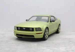 AUTOart Scale 1:18 Car Model Ford Mustang GT 2005 Green Limited Edition - Picture 1 of 9