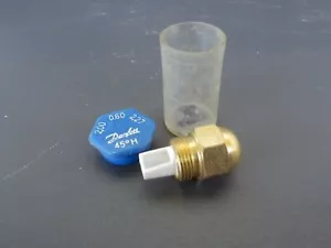 Danfoss Oil Burner Nozzle - 0.6 gallons / hour - 45 degree - 2 - Picture 1 of 1