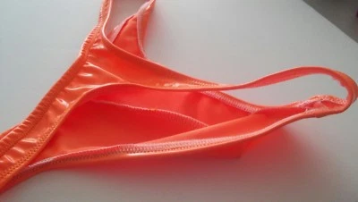 Hombres S M L o XL Contorno Inmersión Tanga Espalda Opciones de Color Traje de Baño PVC Spandex EE. UU.  Foto 1 de 3