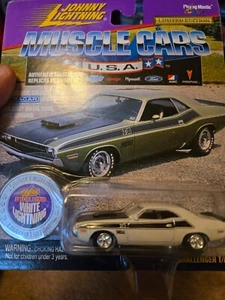 WHITE LIGHTNING 1970 DODGE CHALLENGER MUSCLECARS USA - Picture 1 of 2