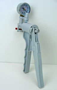 VAKUUMPUMPE mit DRUCKMESSER (HANDBETÄTIGT) - Bild 1 von 1