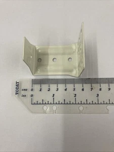 Venetian Blind 50mm Metal Centre Support Bracket - White - Picture 1 of 5