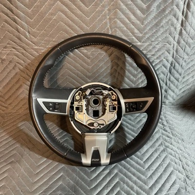 Chevrolet Camaro SS 2010 volante de cuero negro Foto 1 de 4