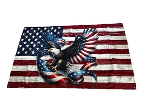 Bandiera patriottica per porta anteriore bandiera per cortile aquila calva e bandiera americana 70x43 pollici - Foto 1 di 3