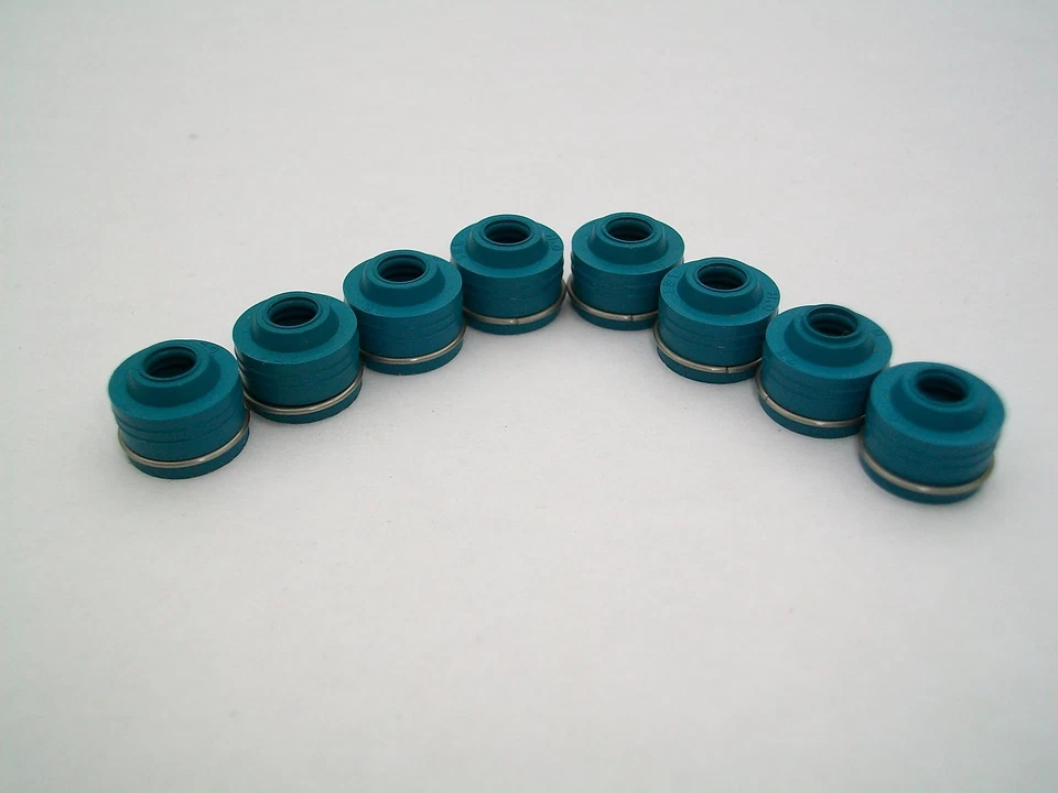 Honda CB500 CB550 CB650 CB 500 550 650 "1971-1982" FKM Valve Seals - Set of 8 - Image 1 of 1