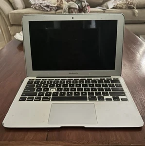 MacBook Air (11-inch, 2015) A1465 Laptop Silver - FAULTY PARTS ONLY SALE - Bild 1 von 4