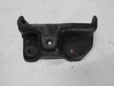 Кронштейн для крепления двигателя со стороны водителя левый левый для GMC Yukon 2004 года - Изображение 1 из 4