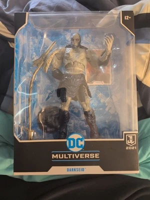 Figura de acción Darkseid DC Multiverse Mcfarlane 2021 Snyder Liga de la Justicia Foto 1 de 2