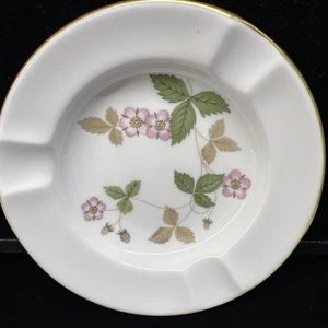 Vintage Wedgewood Bone China Made In England "wilde Erdbeere" Aschenbecher - Bild 1 von 4