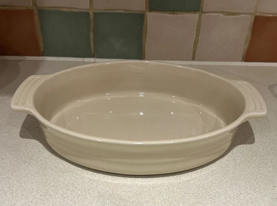 LE CREUSET Stoneware Oval Gratin / Baking dish / Meringue 32cm - Image 1 of 4