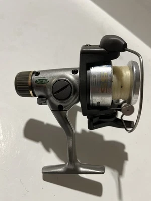 Vintage Quantum SX Long stroke SS2 Snapshot Spinning Fishing Reel - Image 1 of 4