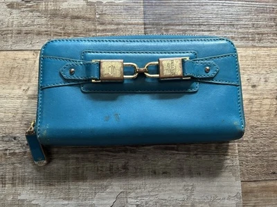 Cartera sobre Juicy Couture verde azulado con cierre dorado Foto 1 de 4