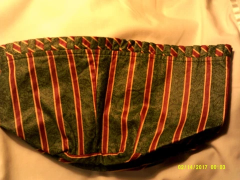Longaberger CHRISTMAS 1997 SMALL SNOWFLAKE BASKET Liner IMPERIAL STRIPE Cover