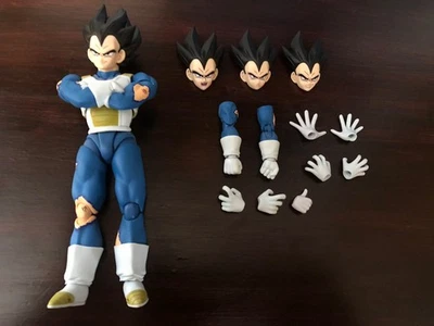 Figura Vegeta SH Figuarts Personalizada Batalla Dañada Dragon Ball Z Super Saiyan Foto 1 de 4