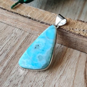 Increíble colgante de piedras preciosas Larimar de plata de ley 925 regalo para su colgante PG8105 - Imagen 1 de 4