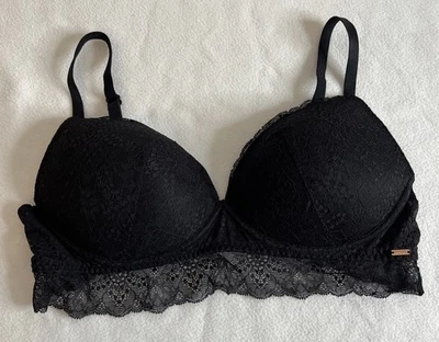 Sexy sujetador inalámbrico acolchado de encaje negro rosa Victoria's Secret para mujer Foto 1 de 4