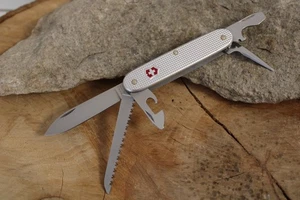 Victorinox Swiss Army 7 Pioneer 0.8150.26 BaDi - Foto 1 di 10